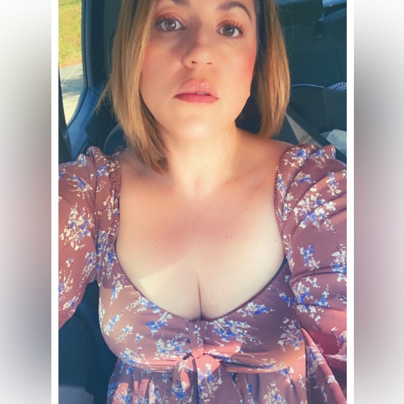 Meet your Posher, Amber - Picture 1 of 1